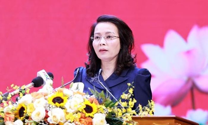 Đồng chí Nguyễn Thị Hương dự và chỉ đạo hội nghị.
