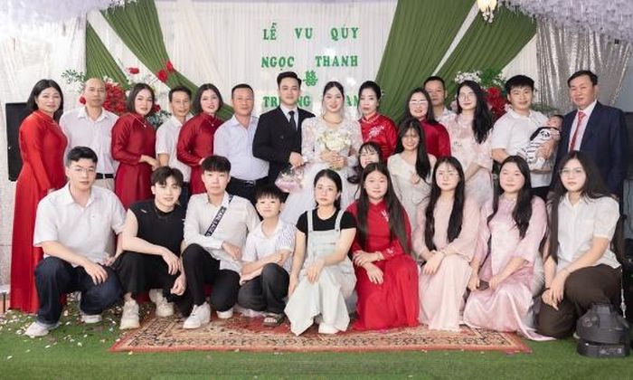 Trung úy Nguyễn Trường Nam và chị Nguyễn Thị Thanh thông qua mô hình “Sợi tơ hồng quân - dân” đã nên duyên vợ chồng.