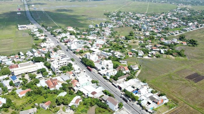Sau sắp xếp, xã Xuân Phú kỳ vọng các thôn bước sang giai đoạn phát triển mới khi có nhiều tiềm năng hơn về quy mô và nhân sự. Ảnh: PHAN VINH