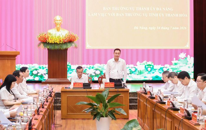 Bí thư Thành ủy Lê Ngọc Quang phát biểu tại buổi làm việc. Ảnh: NGỌC PHÚ