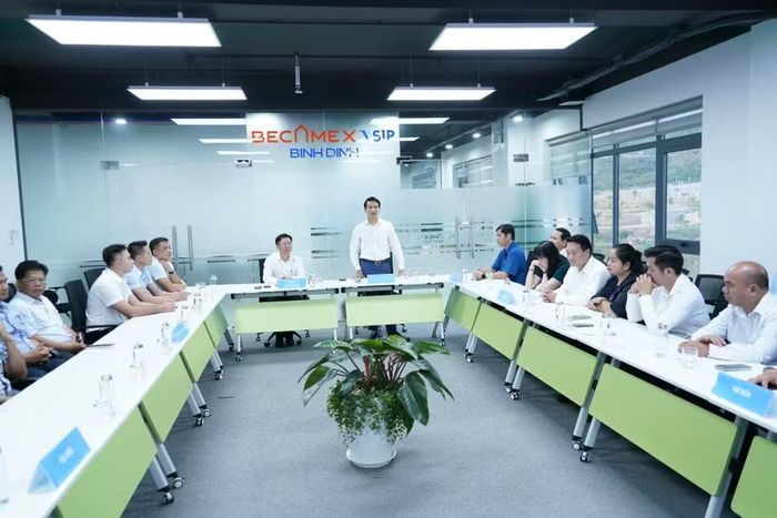 Quang cảnh buổi làm việc. Ảnh: N.H