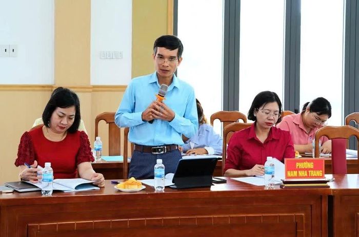Đại diện phường Nam Nha Trang phát biểu tại hội nghị.