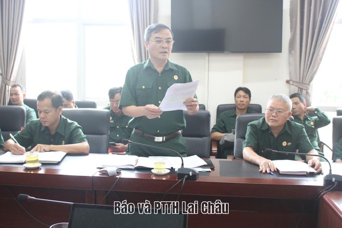 Đại biểu tham luận tại hội nghị.