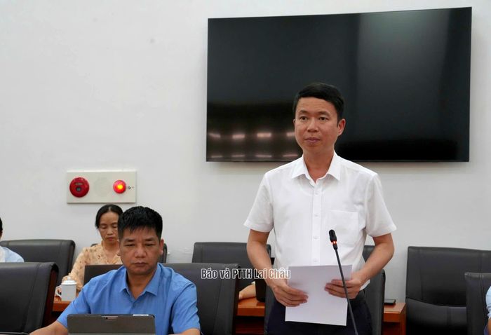Đồng chí Nguyễn Hồng Trường - Giám đốc Sở Tài chính phát biểu thảo luận.