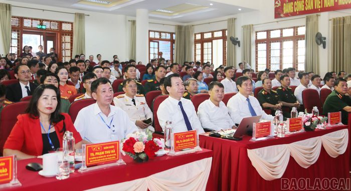 Các đại biểu tham dự hội thi.