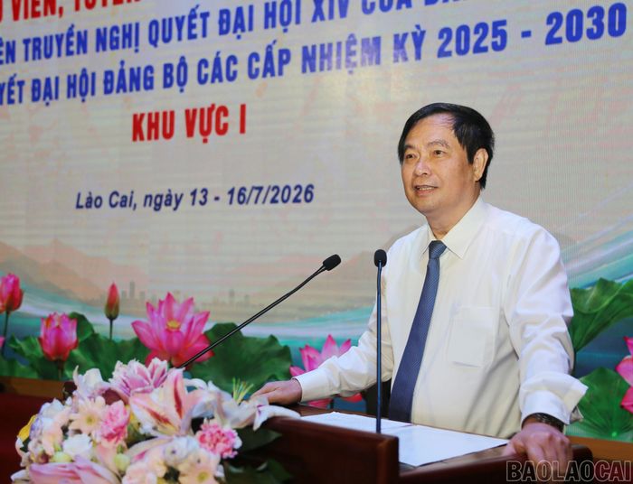 Đồng chí Phan Xuân Thủy - Phó Trưởng ban Tuyên giáo và Dân vận Trung ương, Trưởng Ban Tổ chức hội thi phát biểu khai mạc.