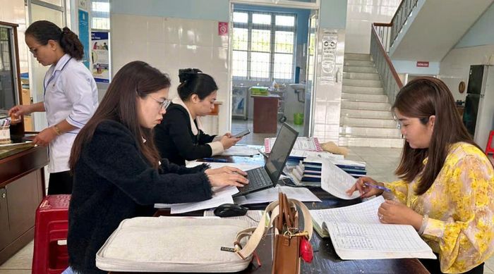 Giám sát công tác phòng chống bệnh bại liệt tại tuyến y tế cơ sở