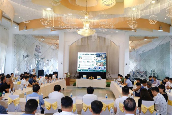 Sở Nông nghiệp và Môi trường phối hợp cùng các đơn vị tổ chức hội nghị “Quản lý vùng trồng, cơ sở đóng gói thúc đẩy xuất khẩu sầu riêng niên vụ 2026 với sự tham gia của nhiều doanh nghiệp và người dân trong tỉnh
