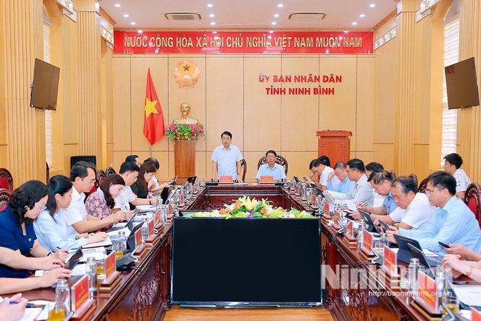 Quang cảnh phiên họp.