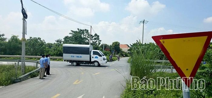 Người dân trong khu vực mong muốn các cơ quan chức năng sớm có những biện pháp cụ thể để xóa "điểm đen" mất an toàn giao thông tại đây.