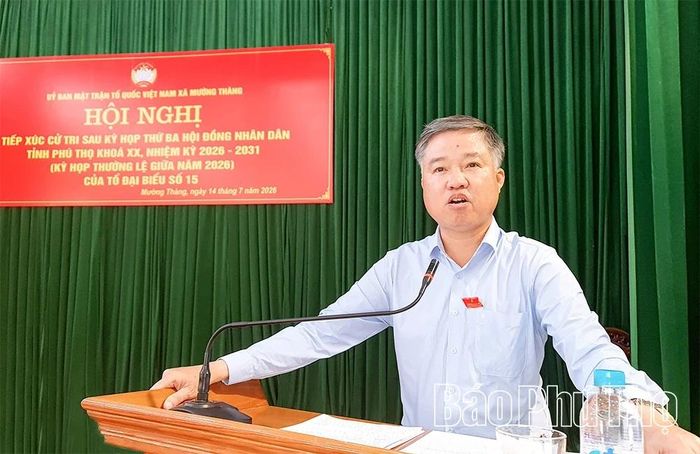 Đồng chí Chánh Thanh tra tỉnh Nguyễn Văn Thắng tiếp thu kiến nghị của cử tri.