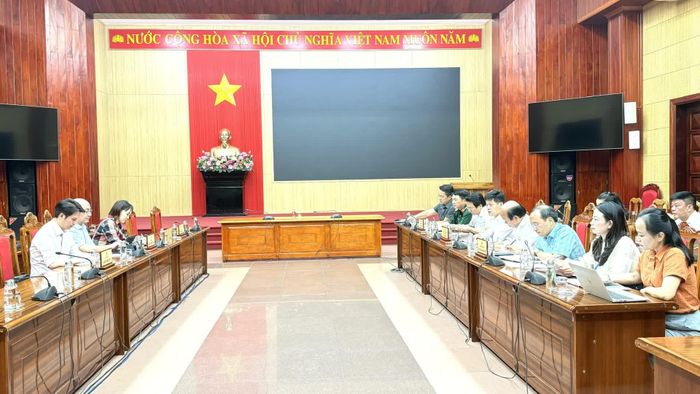 Quang cảnh buổi làm việc - Ảnh: N.L