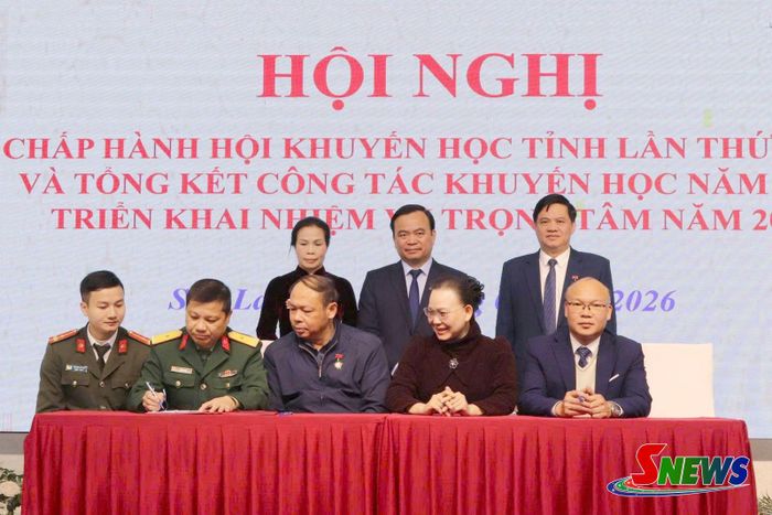 Ký kết giao ước thi đua giữa Hội Khuyến học các cấp năm 2026.