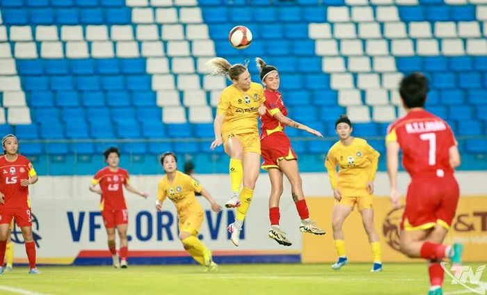 Các cầu thủ 2 đội đã cống hiến cho khán giả trận đấu kịch tính đến phút cuối.