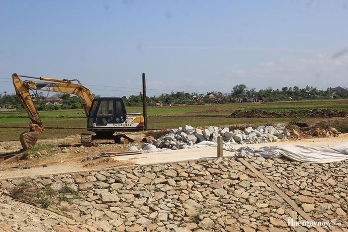 Hiện, trên địa bàn xã Quảng Điền đang triển khai thực hiện 43 dự án đầu tư xây dựng cơ bản