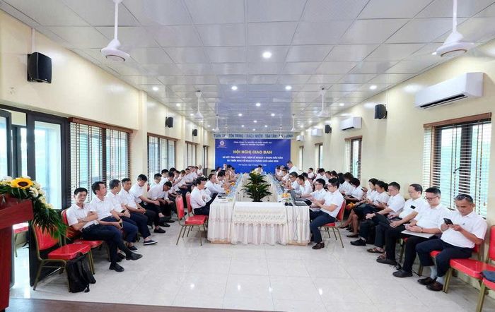 Toàn cảnh hội nghị