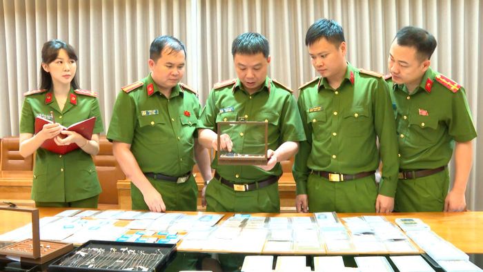 Đầu tháng 7/2026, Công an tỉnh Thanh Hóa triệt phá đường dây buôn lậu kim cương xuyên quốc gia. (Ảnh: CATH).