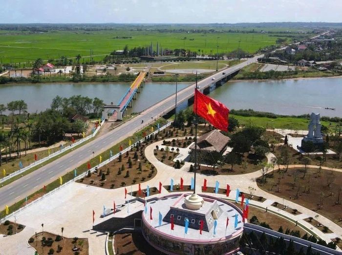 Cụm Di tích lịch sử quốc gia đặc biệt Đôi bờ Hiền Lương-Bến Hải.