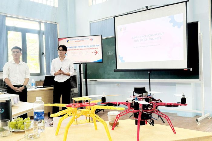Đà Nẵng vẫn thiếu hụt đội ngũ chuyên gia có khả năng vận hành và quản trị các hệ thống AI. Ảnh: T. Tài
