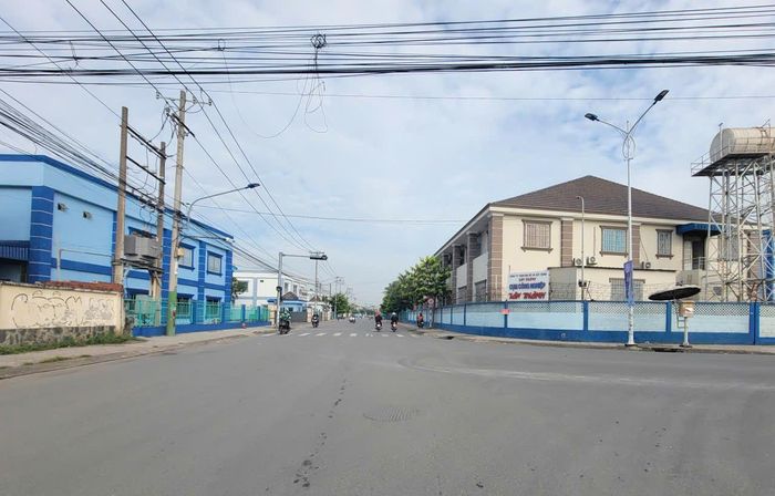 Hạ tầng kỹ thuật tại một cụm công nghiệp trên địa bàn tỉnh Bình Dương (cũ), nay là TP. Hồ Chí Minh. Ảnh: Quang Phương