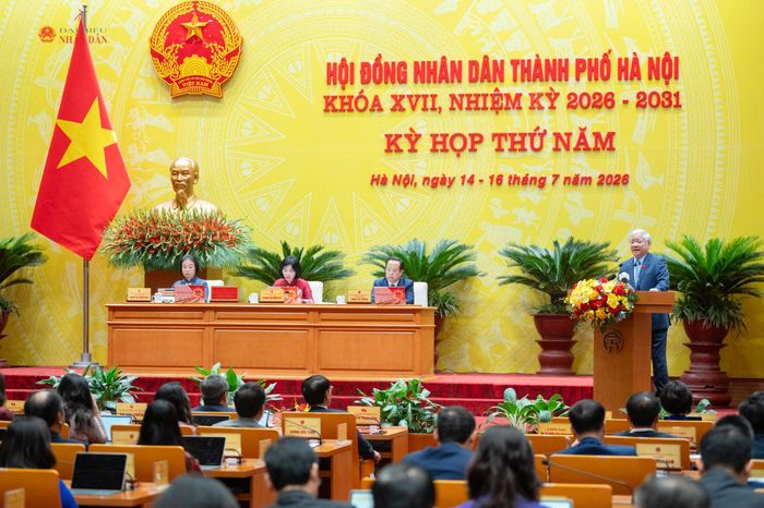 Phó Chủ tịch Thường trực Quốc hội Đỗ Văn Chiến phát biểu