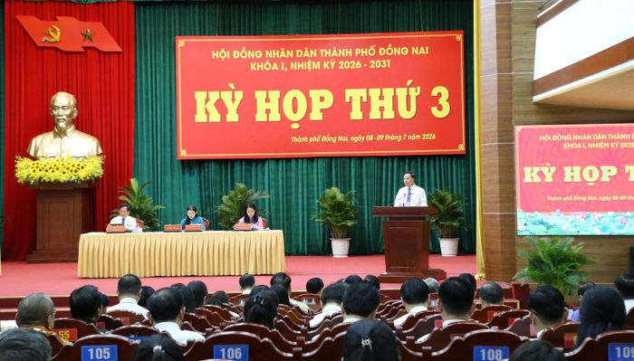Kỳ họp thứ 3 HĐND TP. Đồng Nai đã thông qua 45 nghị quyết quan trọng để phát triển kinh tế - xã hội của thành phố. Ảnh: Văn Dũng