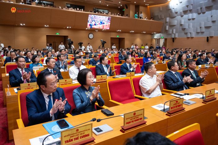 Các đại biểu tham dự kỳ họp. Ảnh: Phạm Thắng