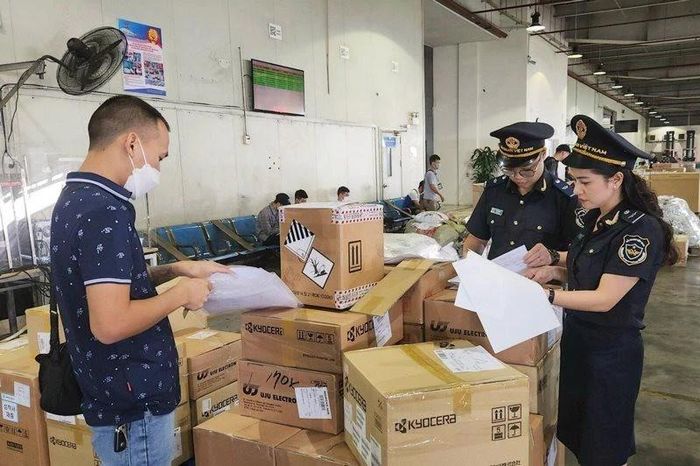 Trong 6 tháng, đơn vị đã kiểm tra 233 vụ, xử phạt hành chính 126 vụ, thu nộp ngân sách trên 506 triệu đồng.