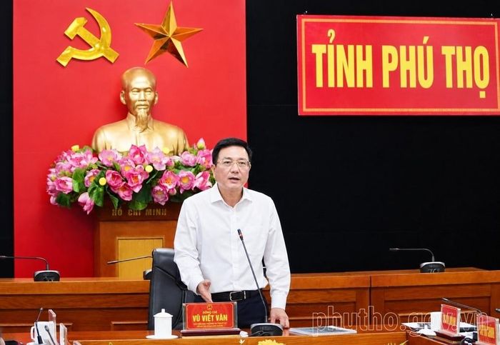 Phó Chủ tịch UBND tỉnh Phú Thọ Vũ Việt Văn phát biểu chỉ đạo tại hội nghị