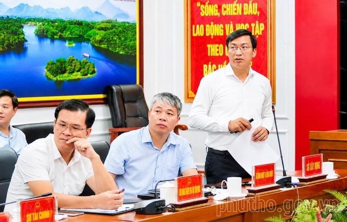 Giám đốc Sở Xây dựng Phú Thọ Nguyễn Xuân Quang phát biểu tại hội nghị