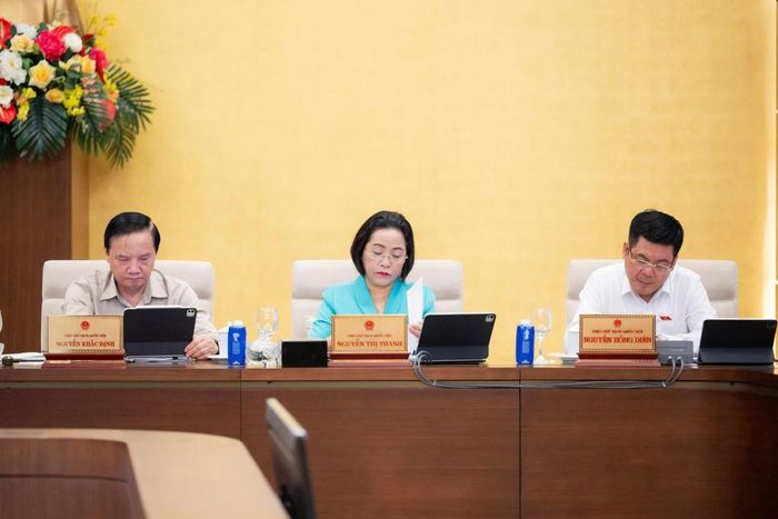 Các Phó Chủ tịch Quốc hội tham dự phiên họp