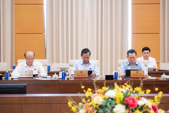 Các đại biểu tham dự phiên họp