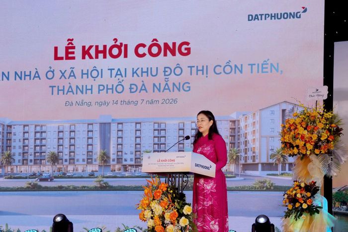 Phó chủ tịch UBND TP Đà Nẵng Nguyễn Thị Anh Thi phát biểu tại lễ khởi công dự án nhà ở xã hội Khu đô thị Cồn Tiến.