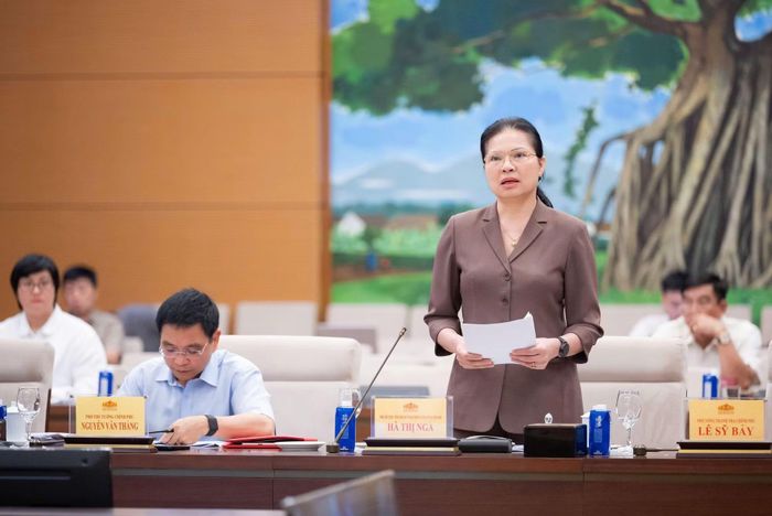 Phó Chủ tịch, Tổng Thư ký Ủy ban Trung ương Mặt trận Tổ quốc Việt Nam Hà Thị Nga đề nghị bổ sung sự kiện khai trương cơ sở 2 Bệnh viện Bạch Mai tại Ninh Bình, vì đây là sự kiện tạo tâm lý phấn khởi rất lớn cho người dân trong khu vực.
