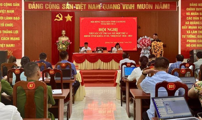 Tổ đại biểu số 12, HĐND tỉnh tiếp xúc cư tri tại xã Quảng Lâm.