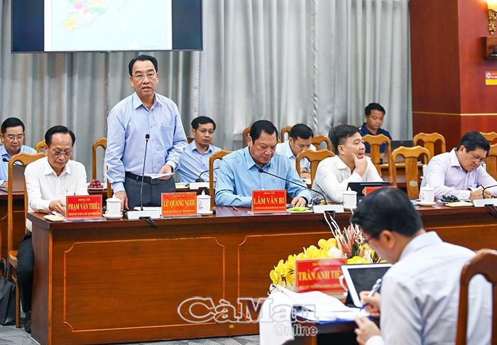  Đồng chí Lữ Quang Ngời, Phó Bí thư Tỉnh ủy, Chủ tịch UBND tỉnh Cà Mau, mong muốn Trung ương ưu tiên đầu tư, giúp địa phương hoàn thiện hệ thống hạ tầng giao thông kết nối, phục vụ cho tăng trưởng chung của đất nước.