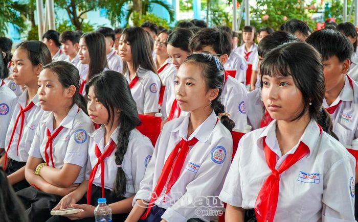 Mô hình trường THCS và THPT tạo điều kiện phát huy hiệu quả cơ sở vật chất, đội ngũ giáo viên và nâng cao chất lượng giáo dục toàn diện.