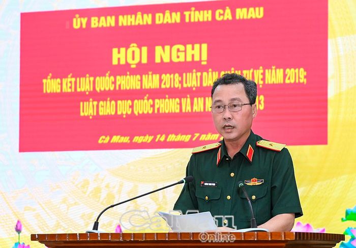 Thiếu tướng Trương Thanh Phong, Phó Tham mưu trưởng Quân khu 9, ghi nhận và đánh giá cao kết quả tỉnh Cà Mau đạt được trong triển khai thực hiện Luật Quốc phòng năm 2018, Luật Dân quân tự vệ năm 2019 và Luật Giáo dục quốc phòng và an ninh năm 2013.