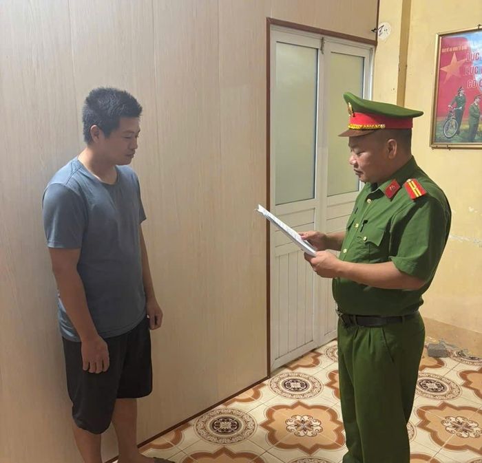 đối tượng Lương Văn Hải tại cơ quan Công an (ảnh: Công an Hưng Yên).
