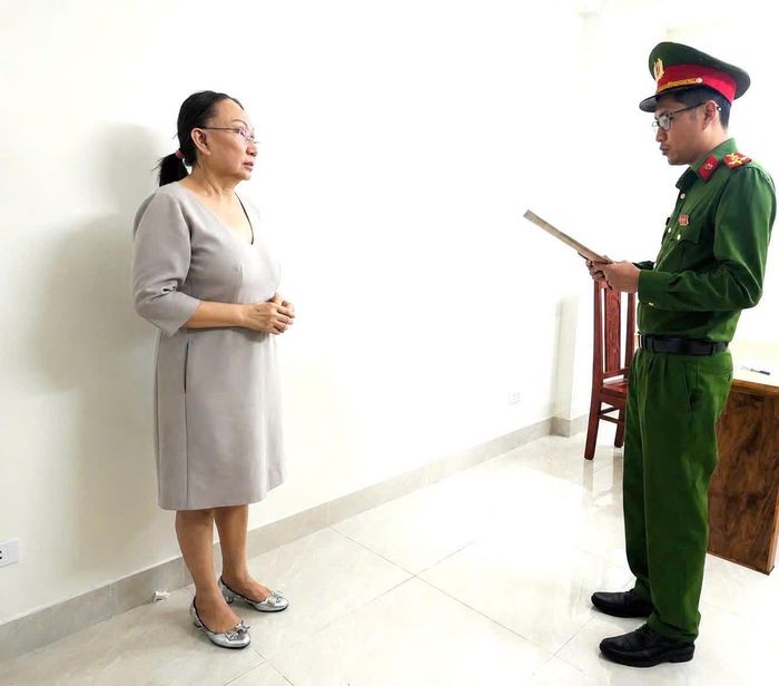 Cơ quan điều tra khởi tố bị can đối với bà Lê Thị Ngọc Mỹ, Giám đốc Công ty TNHH vàng bạc và đá quý Kim Lý (chủ tiệm vàng Kim Lý).