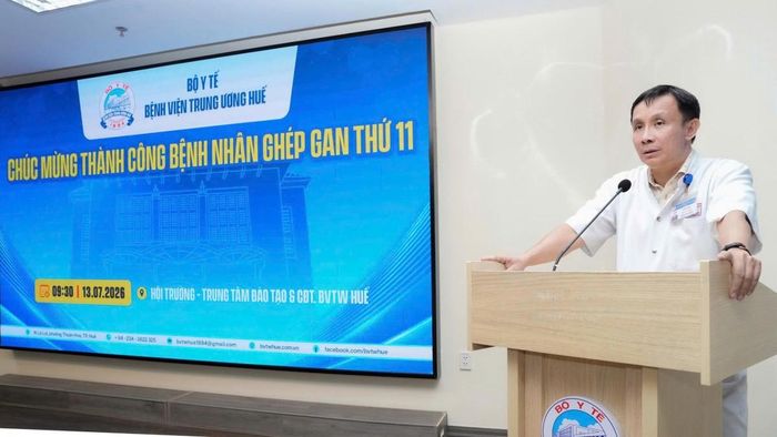 GS. TS. BS Phạm Như Hiệp - Giám đốc BVTW Huế phát biểu chúc mừng