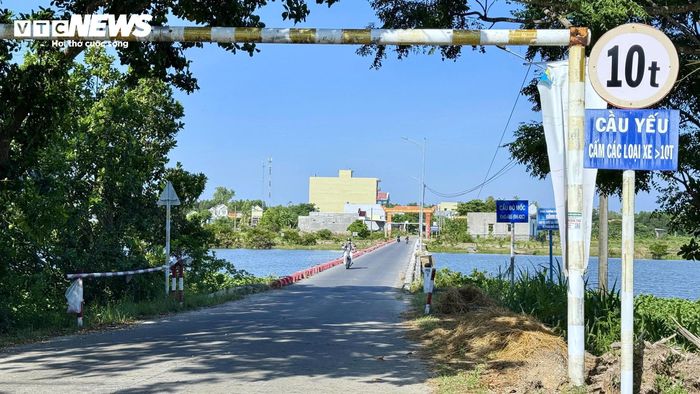 Thực trạng xuống cấp kéo dài của cầu Đò Mốc và cầu Văn Hà 1 nhiều năm qua đã trở thành nội dung được cử tri phường Trà Câu, xã Lân Phong liên tục kiến nghị tại các cuộc tiếp xúc cử tri. Mong muốn lớn nhất của người dân là tỉnh sớm bố trí nguồn vốn để xây dựng các cây cầu mới, thay thế những công trình đã quá tuổi khai thác.