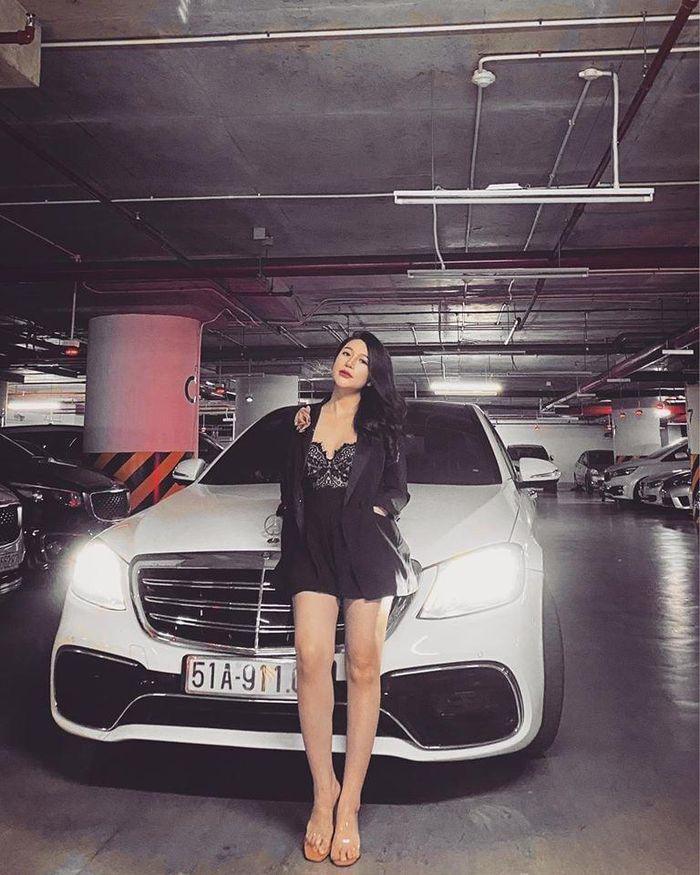 Vân Navy rời showbiz, có cuộc sống giàu có.