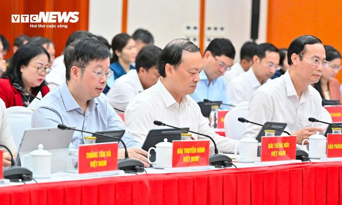 Các đại biểu dự hội nghị.