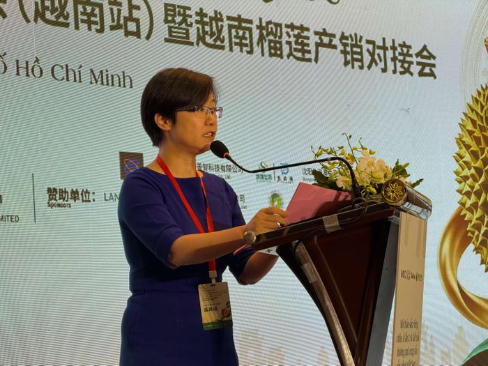 Bà Cai Jianfei, Nhà sáng lập iFresh, đánh giá người tiêu dùng Trung Quốc ngày càng quan tâm đến chất lượng, thương hiệu và hệ thống phân hạng sản phẩm sầu riêng.