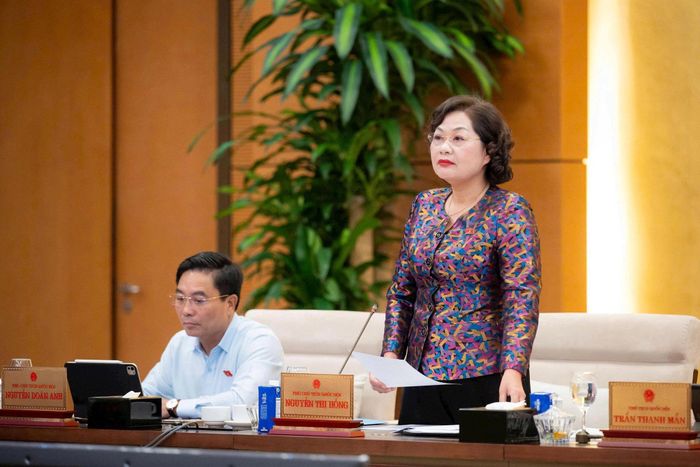 Phó Chủ tịch Quốc hội Nguyễn Thị Hồng điều hành phiên thảo luận. Ảnh: media.quochoi.vn