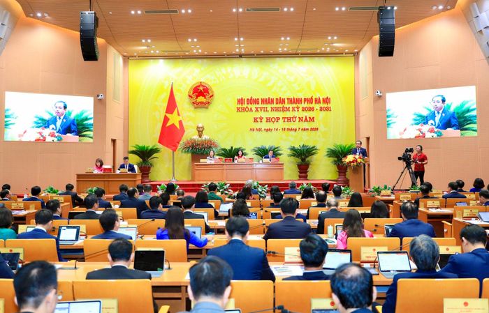 Bí thư Thành ủy Hà Nội Trần Đức Thắng phát biểu chỉ đạo tại kỳ họp. Ảnh Thành Thái