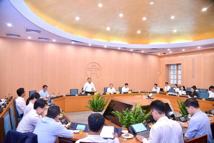 Chủ tịch UBND thành phố Hà Nội Vũ Đại Thắng phát biểu. Ảnh: Viết Thành