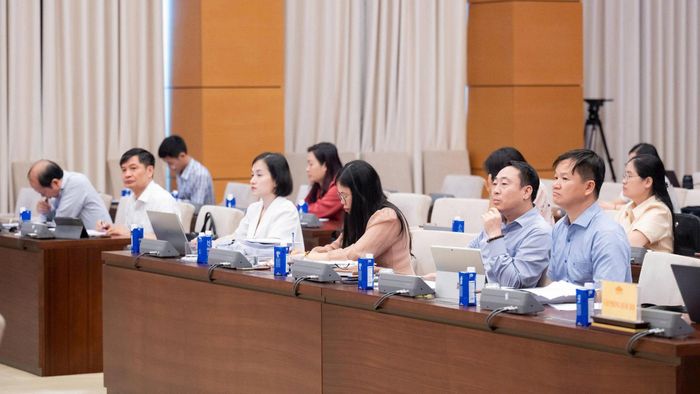 Các đại biểu tham dự Phiên họp. Ảnh: media.quochoi.vn