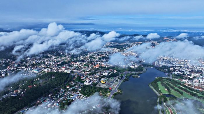 Lâm Đồng có diện tích 24.233 km², là tỉnh lớn nhất Việt Nam. Ảnh: PV